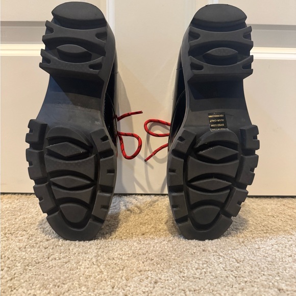 Donald Pliner Women's Lace Up Lug Oxford Flats - Picture 5 of 9